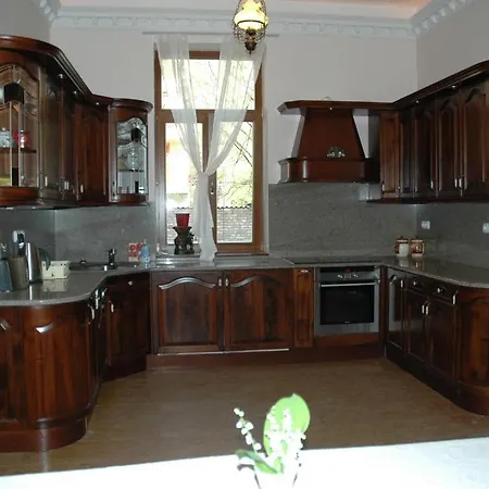 Bed & Breakfast Annie