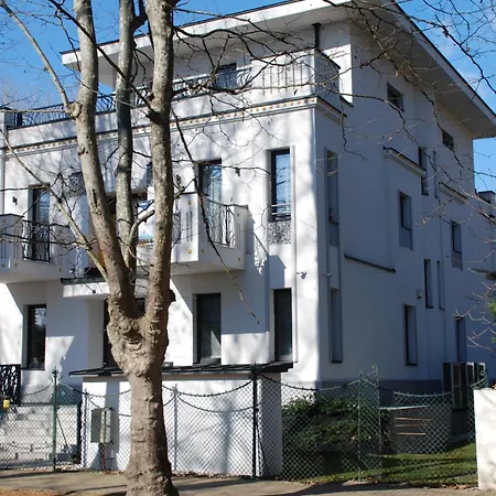 Annie 4* Siófok