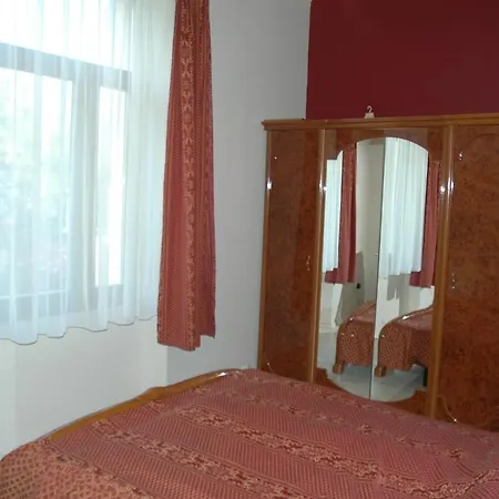 Bed & Breakfast Annie Siofok